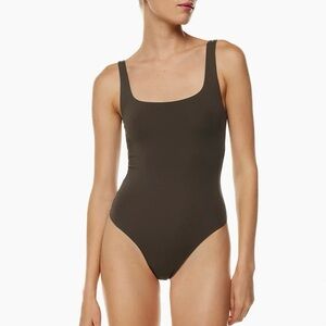 Aritzia Babaton Contour Squareneck Bodysuit